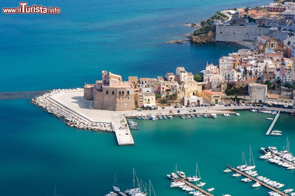 Casa Vacanze Mannina Castellammare del Golfo Bagian luar foto